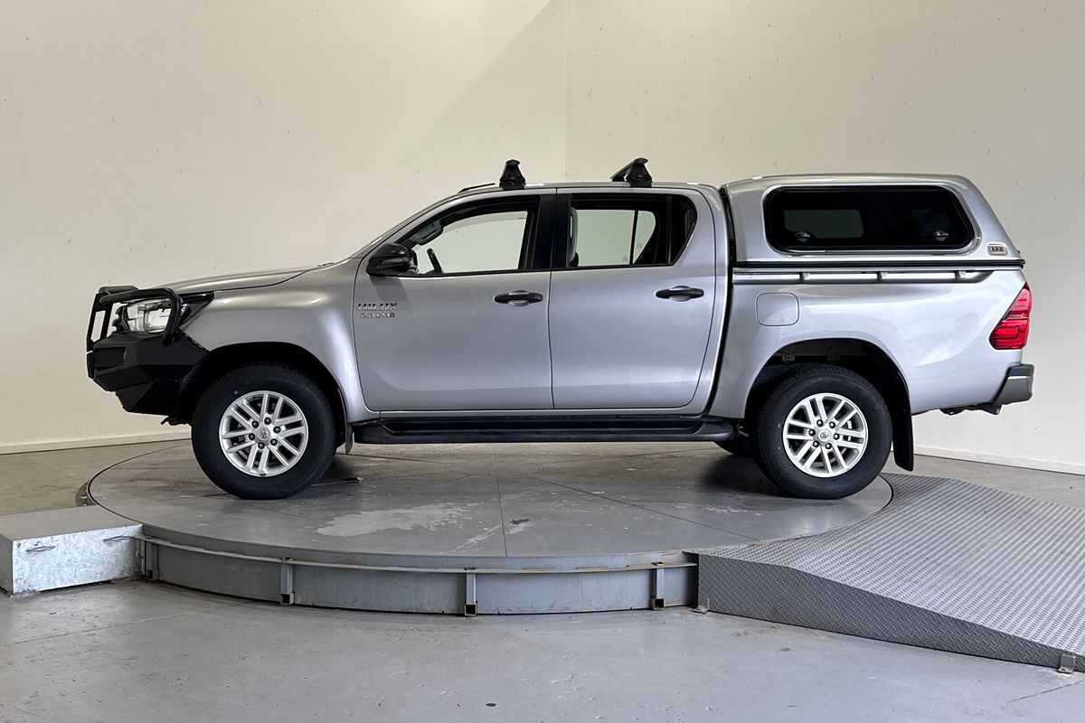 2018 Toyota Hilux SR (4x4) GUN126R MY17 4X4