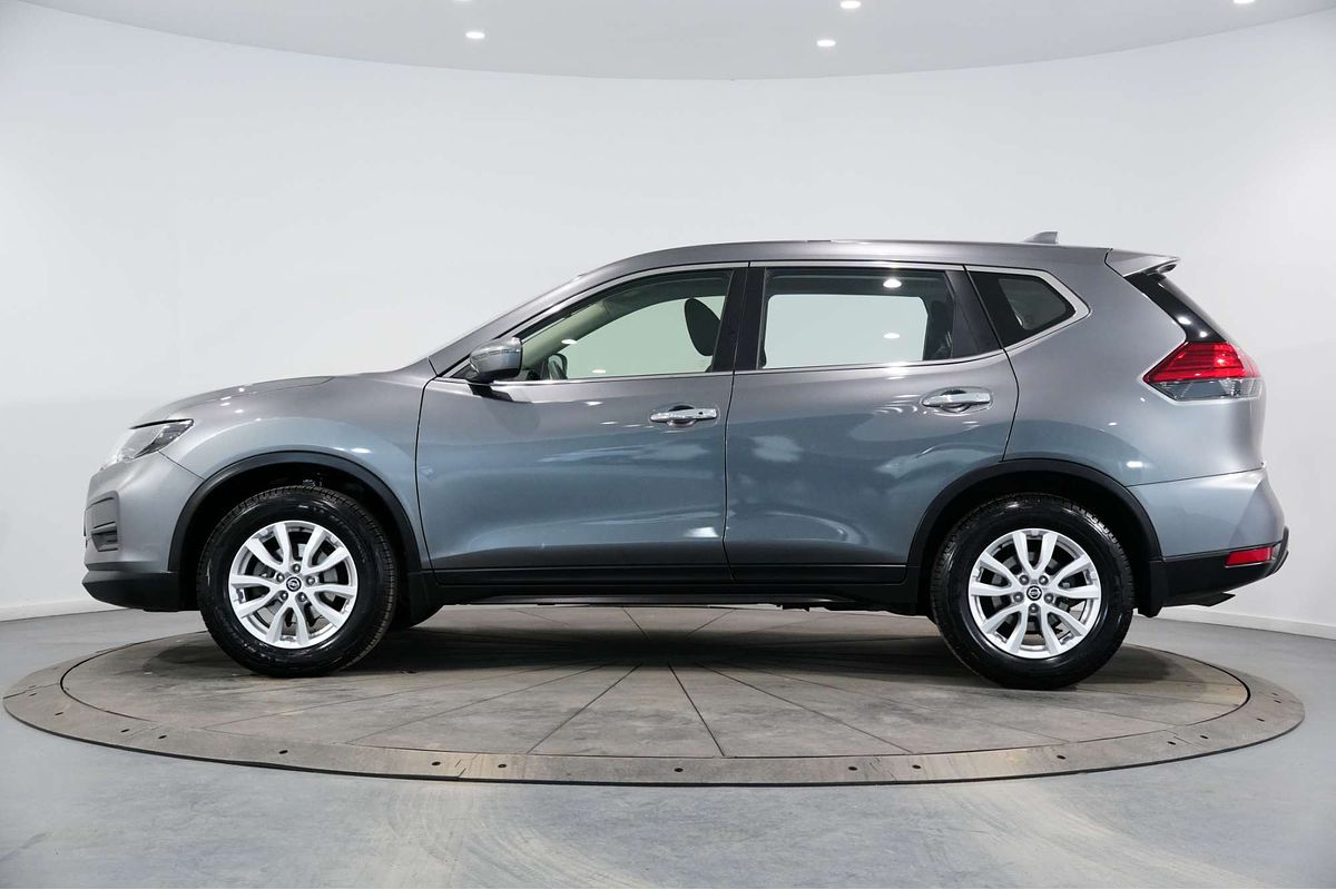 2022 Nissan X-TRAIL ST T32