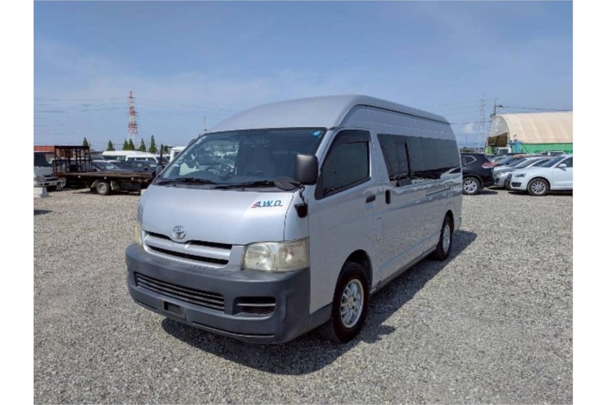 2005 Toyota Hiace SLWB 4WD