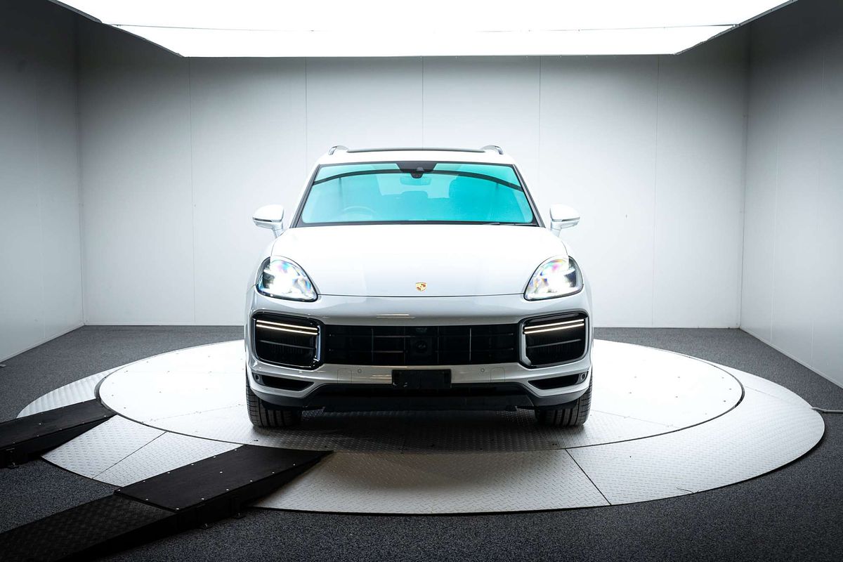 2019 Porsche Cayenne Turbo 9YA