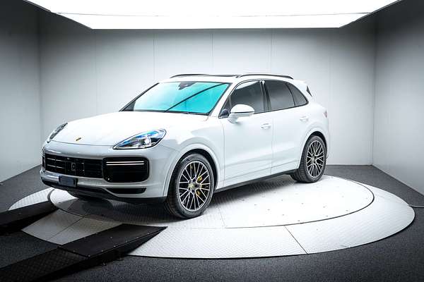 2019 Porsche Cayenne Turbo 9YA