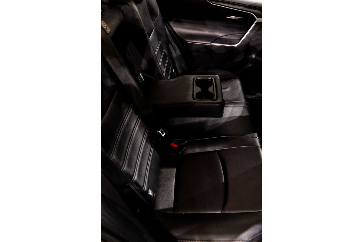 2020 Toyota RAV4 Cruiser AXAH52R