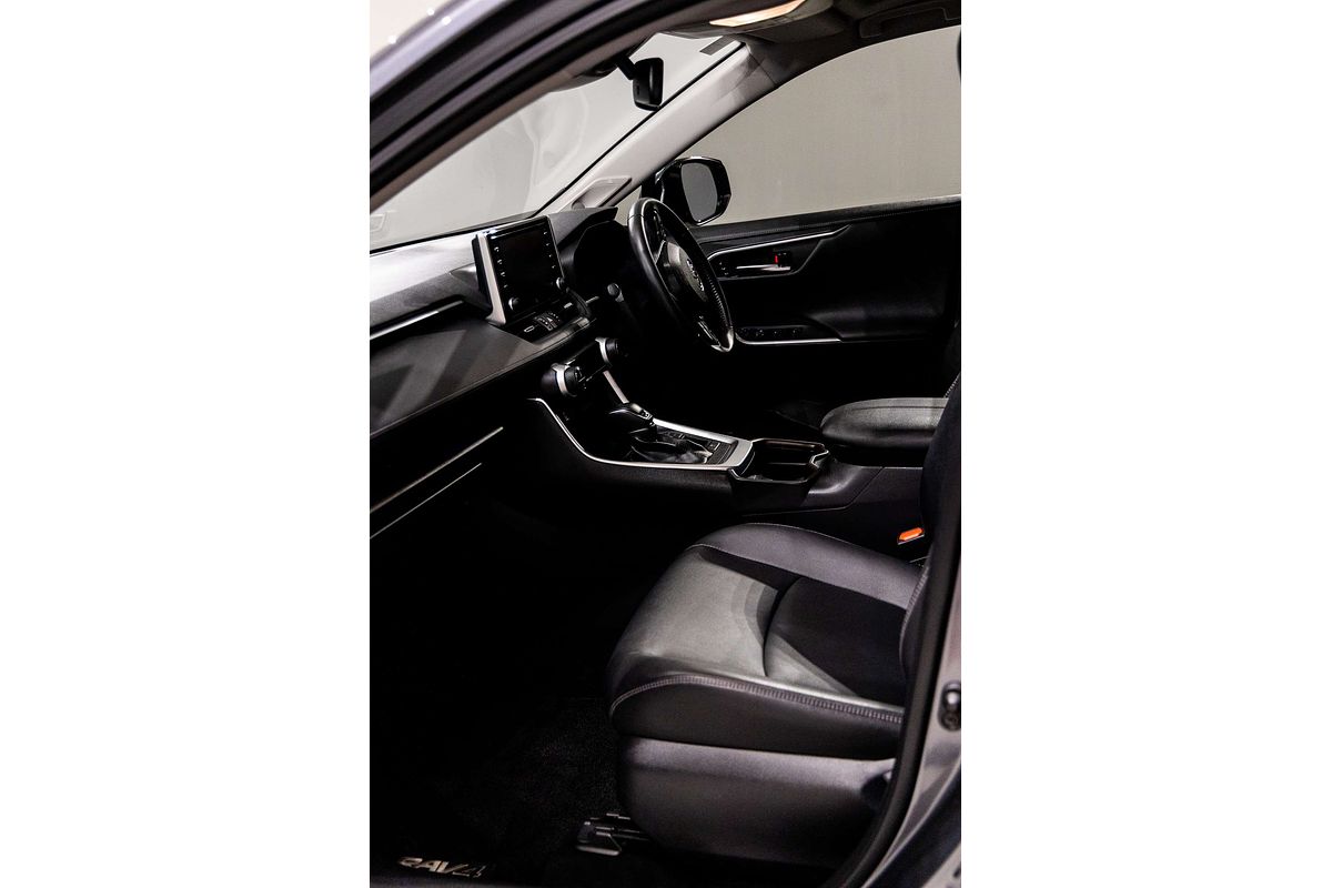 2020 Toyota RAV4 Cruiser AXAH52R