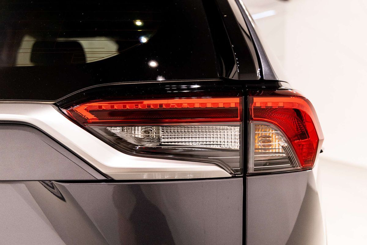 2020 Toyota RAV4 Cruiser AXAH52R