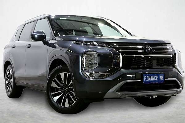 2025 Mitsubishi Outlander LS ZM