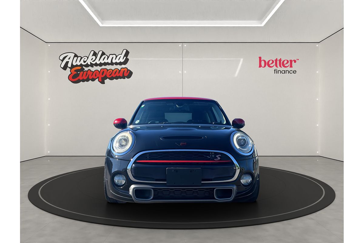 2017 MINI COOPER S