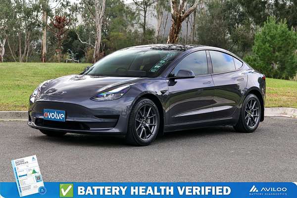 2022 Tesla Model 3 Rear-Wheel Drive
