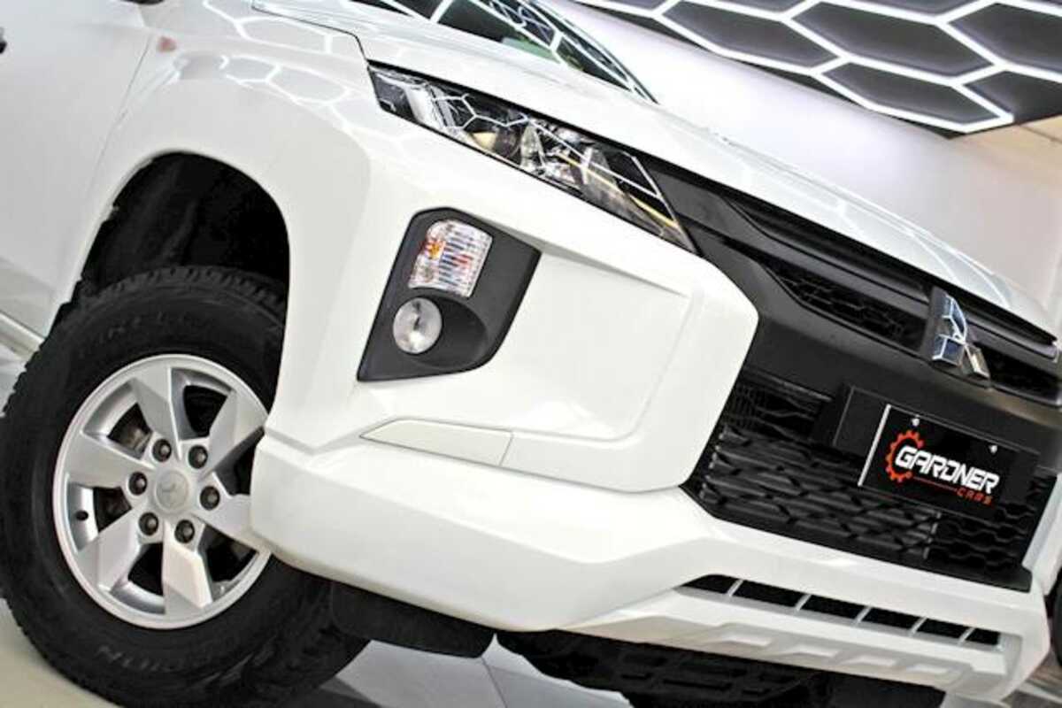 2020 Mitsubishi Triton GLX ADAS MR