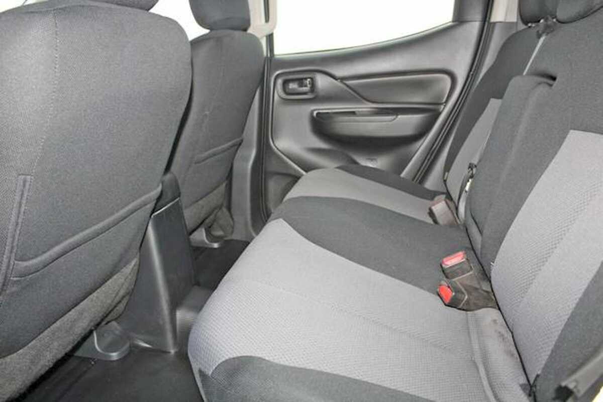 2020 Mitsubishi Triton GLX ADAS MR