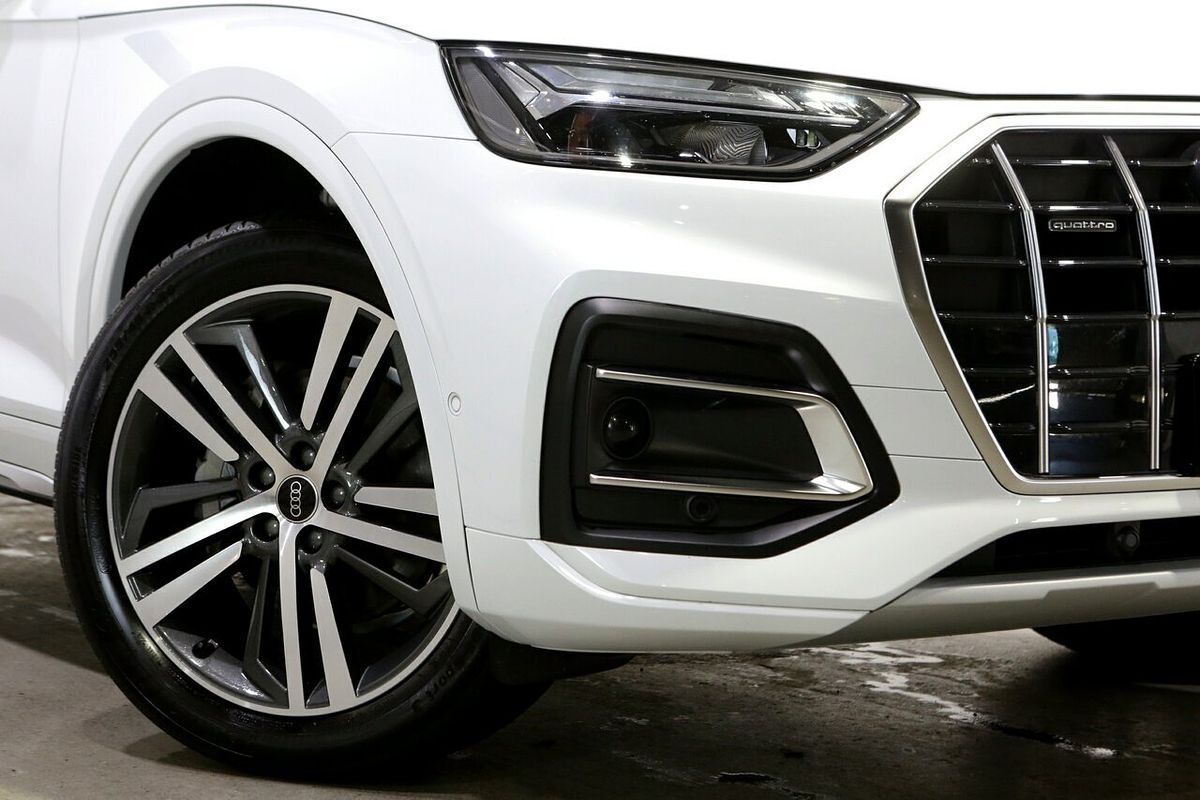 2025 Audi Q5 40 TDI Sport FY