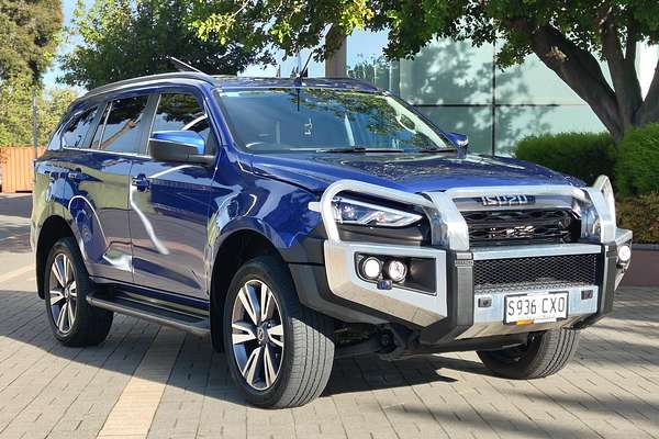2022 Isuzu MU-X LS-T