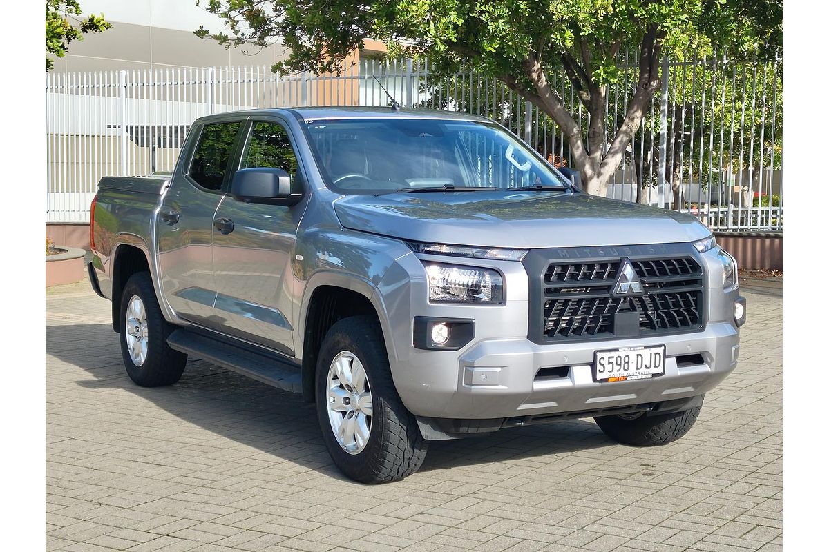 2025 Mitsubishi Triton GLX+ MV 4X4