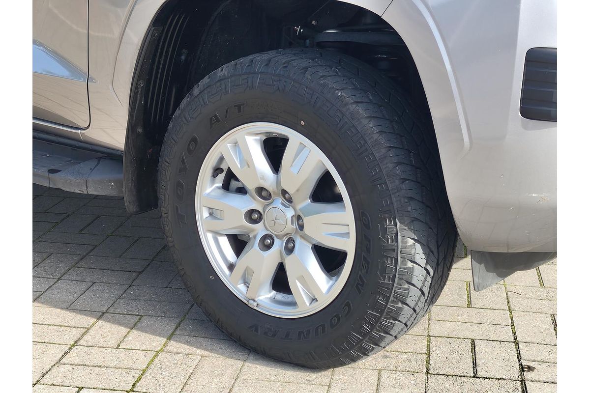 2025 Mitsubishi Triton GLX+ MV 4X4