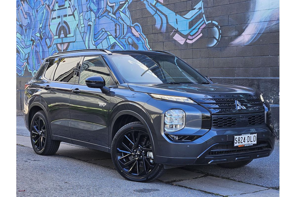 2025 Mitsubishi Outlander PHEV GSR ZM