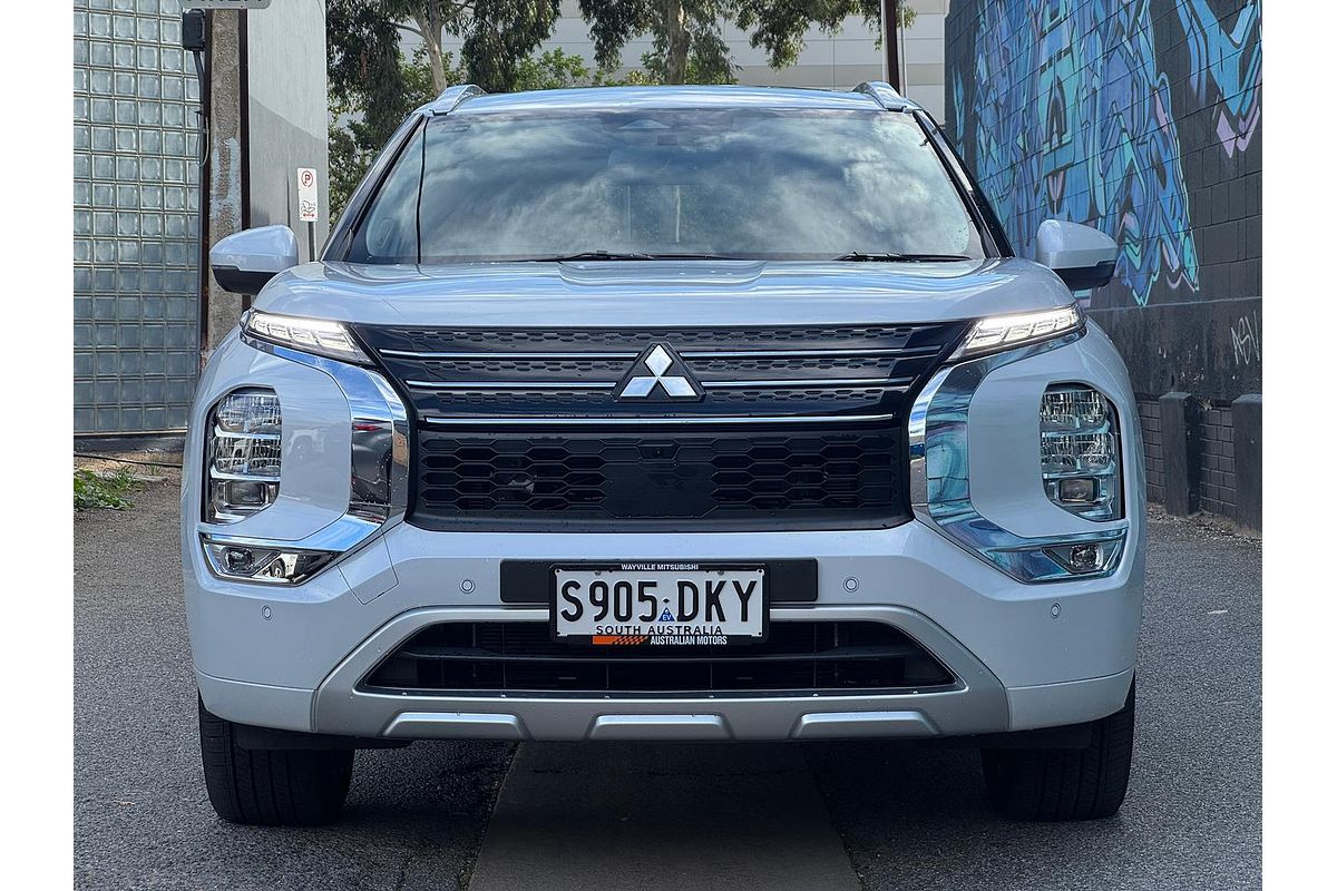 2025 Mitsubishi Outlander PHEV Exceed ZM