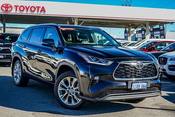 2025 Toyota Kluger Grande AXUH78R