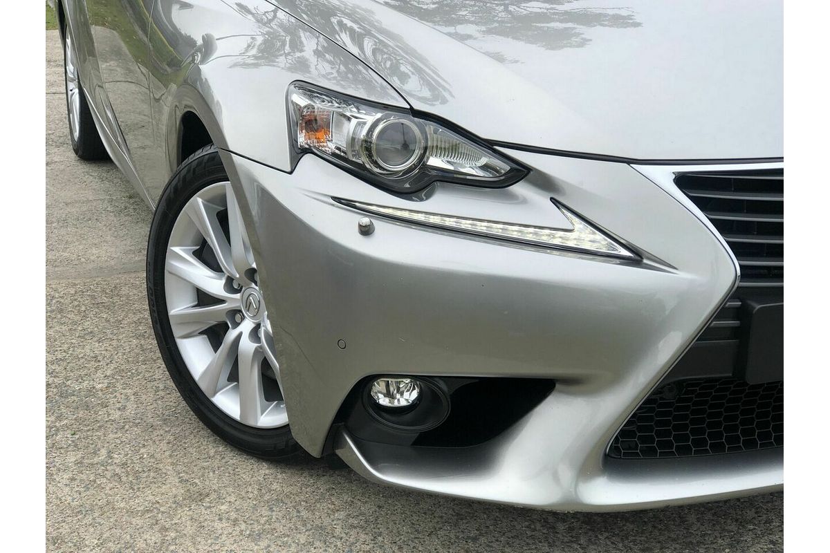 2016 Lexus IS IS200t Luxury ASE30R