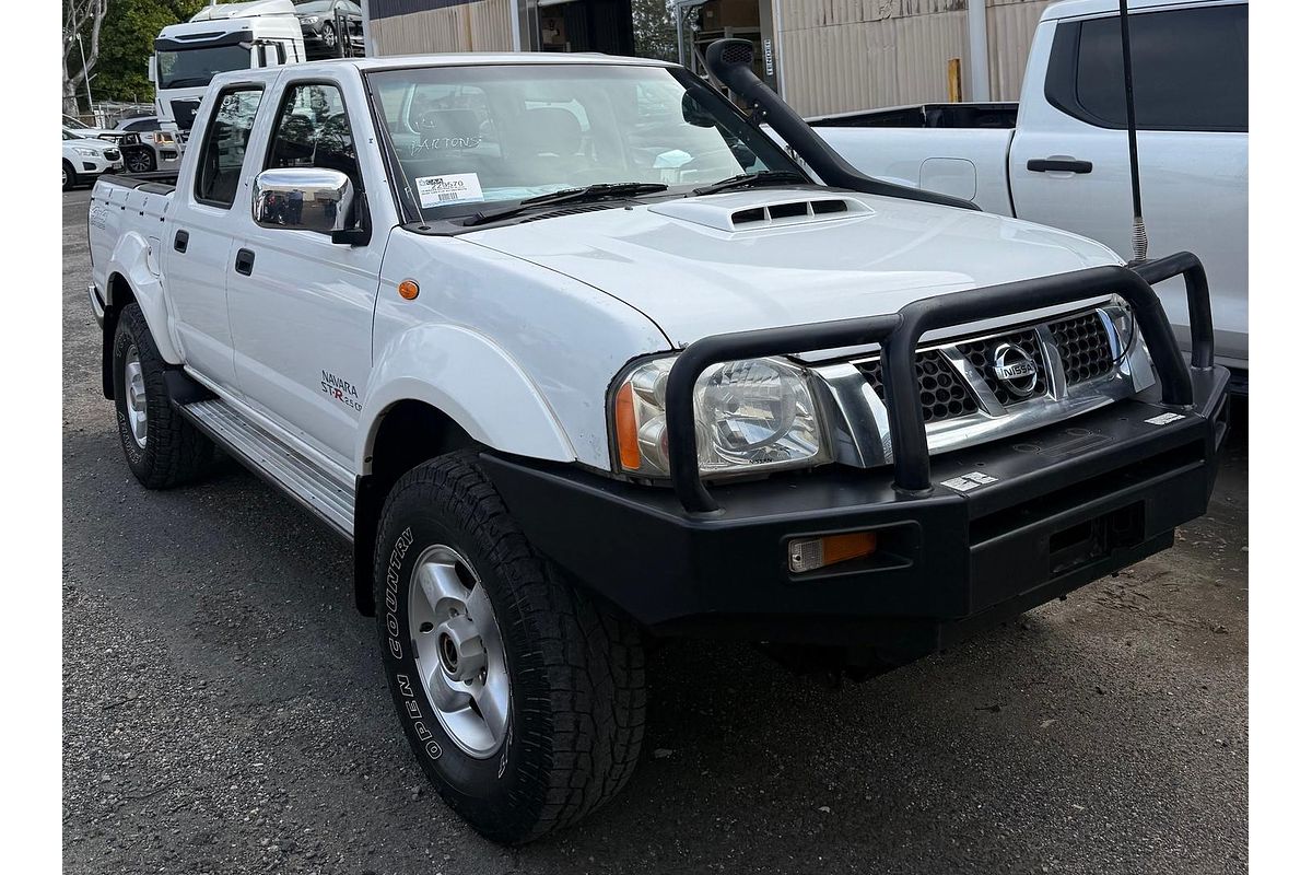 2012 Nissan Navara ST-R Special Edition D22 4X4