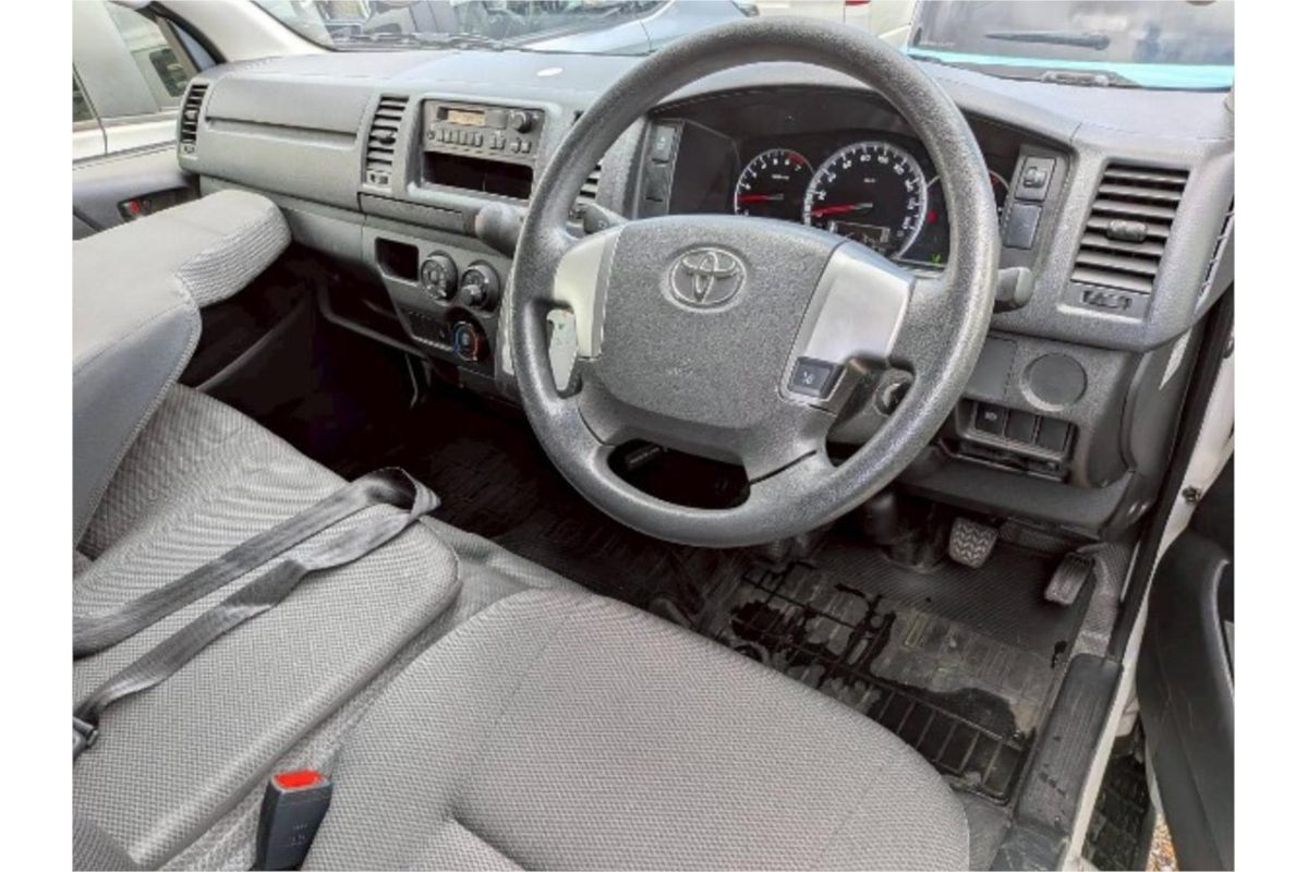 2020 Toyota Hiace Long DX