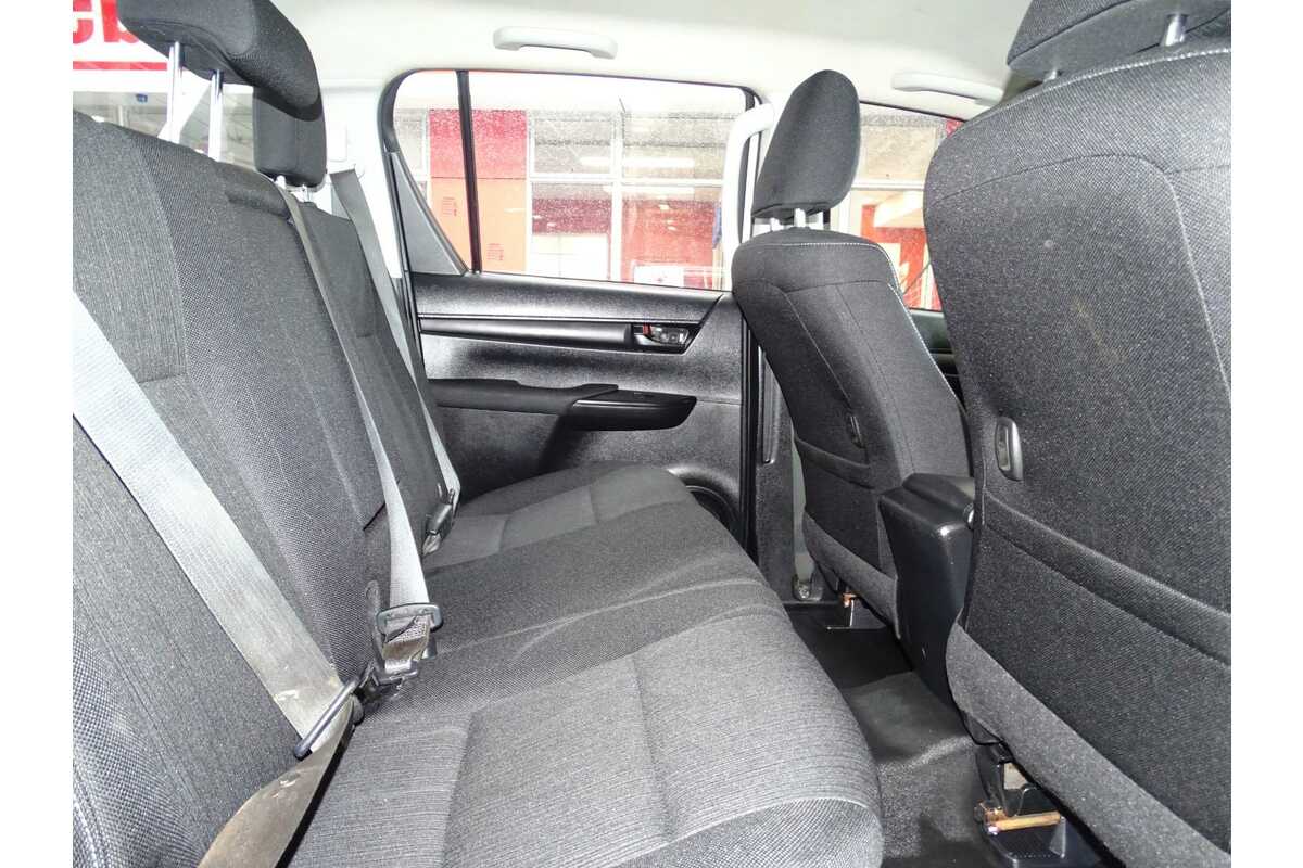 2019 Toyota Hilux SR GUN126R