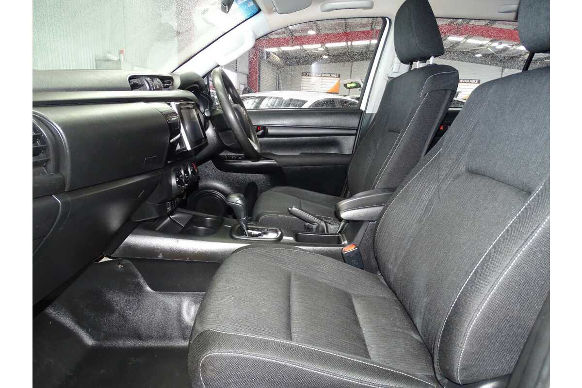 2019 Toyota Hilux SR GUN126R