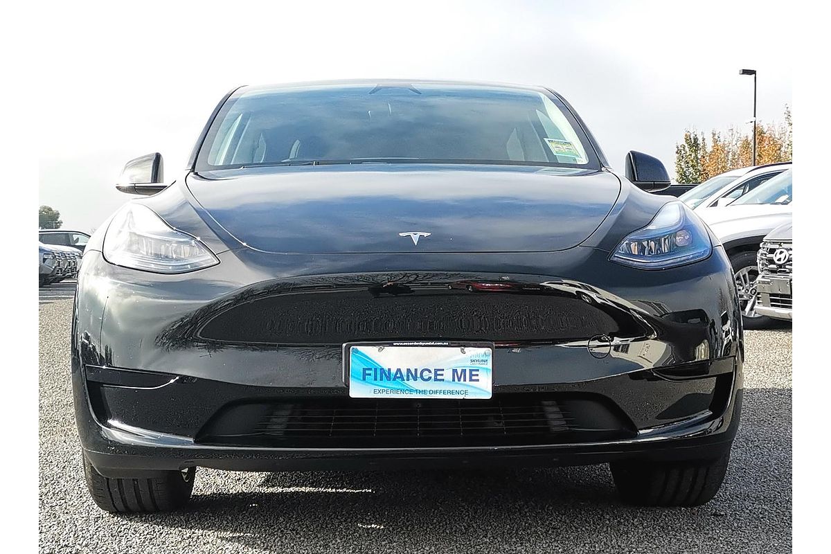2024 Tesla Model Y Rear-Wheel Drive
