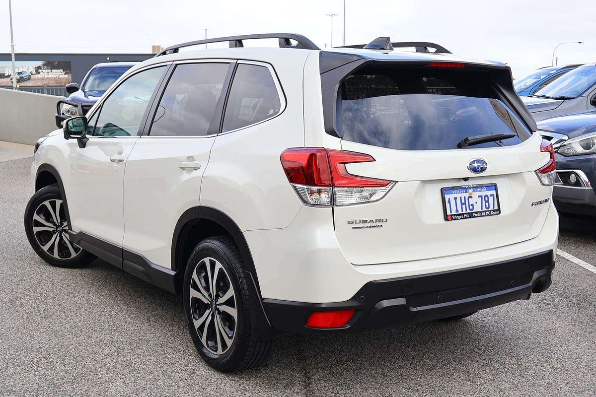 2024 Subaru Forester 2.5i Premium S5