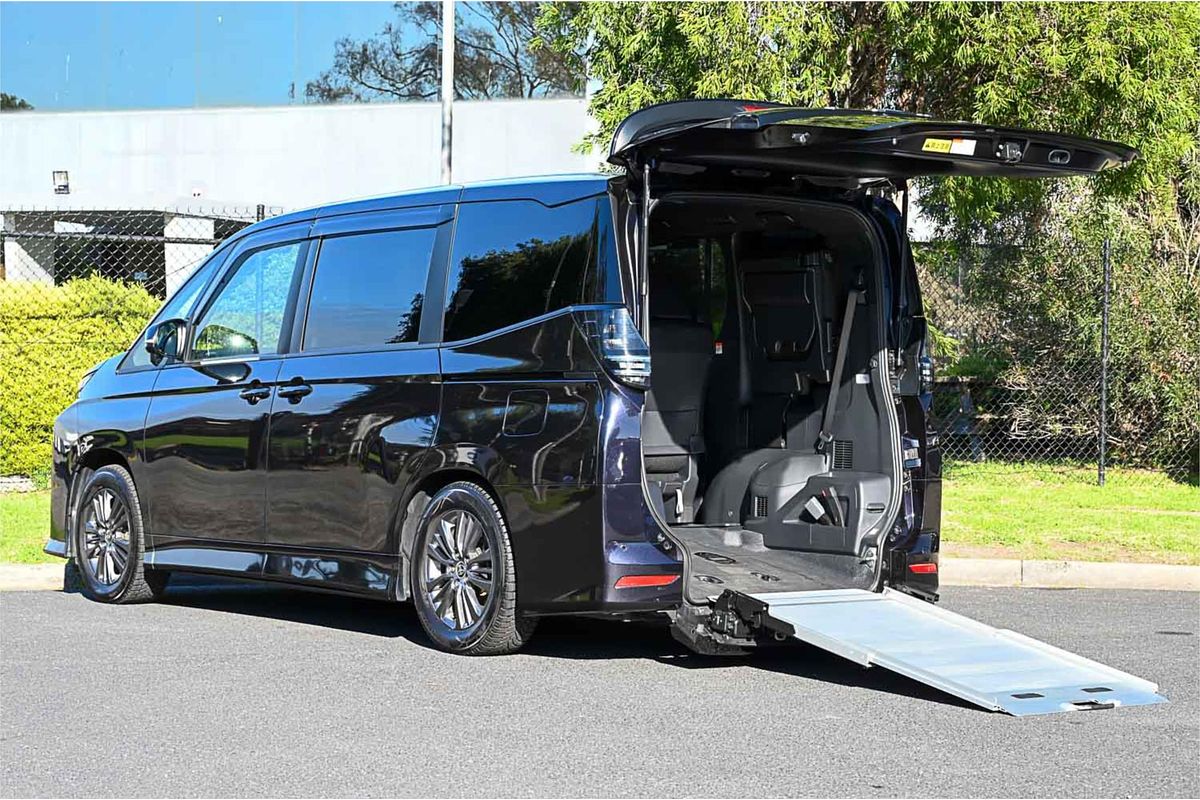 2016 Toyota Estima Aeras ACR50W