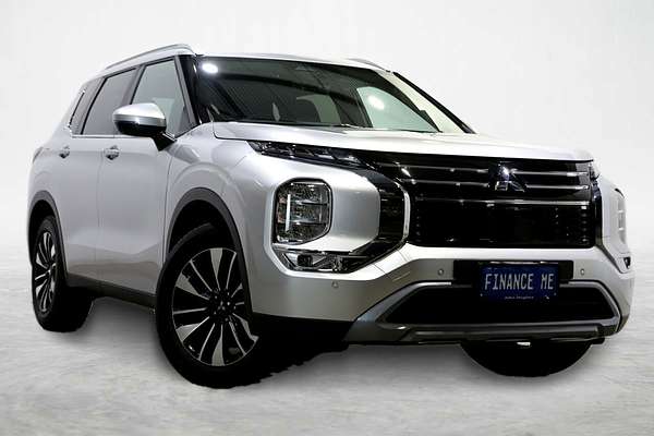 2025 Mitsubishi Outlander LS ZM