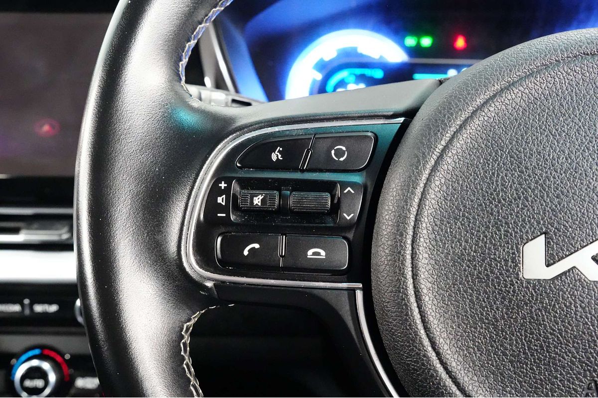 2021 Kia Niro Hybrid Sport DE