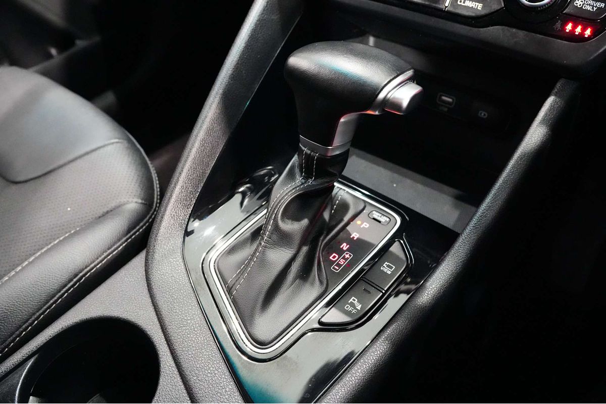 2021 Kia Niro Hybrid Sport DE