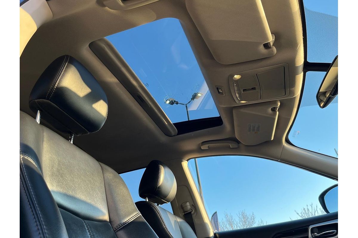 2019 Nissan Pathfinder ST-L R52 Series III