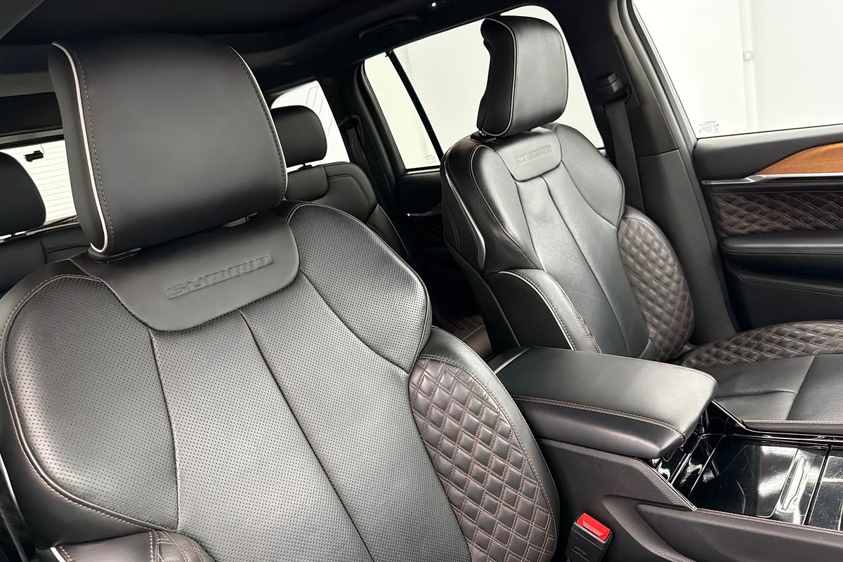 2023 Jeep Grand Cherokee Summit Reserve WL