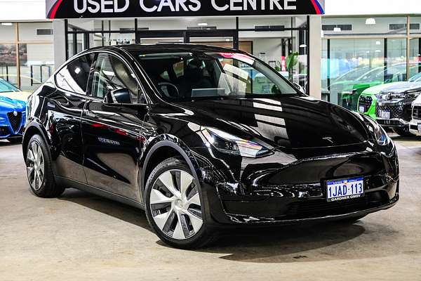 2024 Tesla Model Y Rear-Wheel Drive