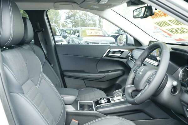 2023 Mitsubishi Outlander Aspire ZM