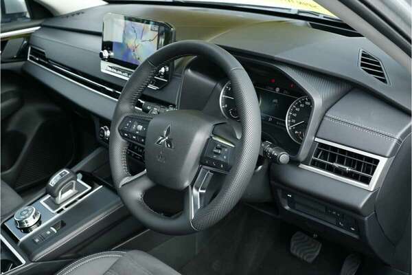 2023 Mitsubishi Outlander Aspire ZM