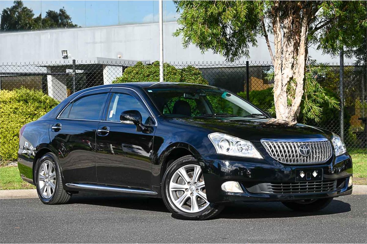 2009 Toyota Crown G Type URS206