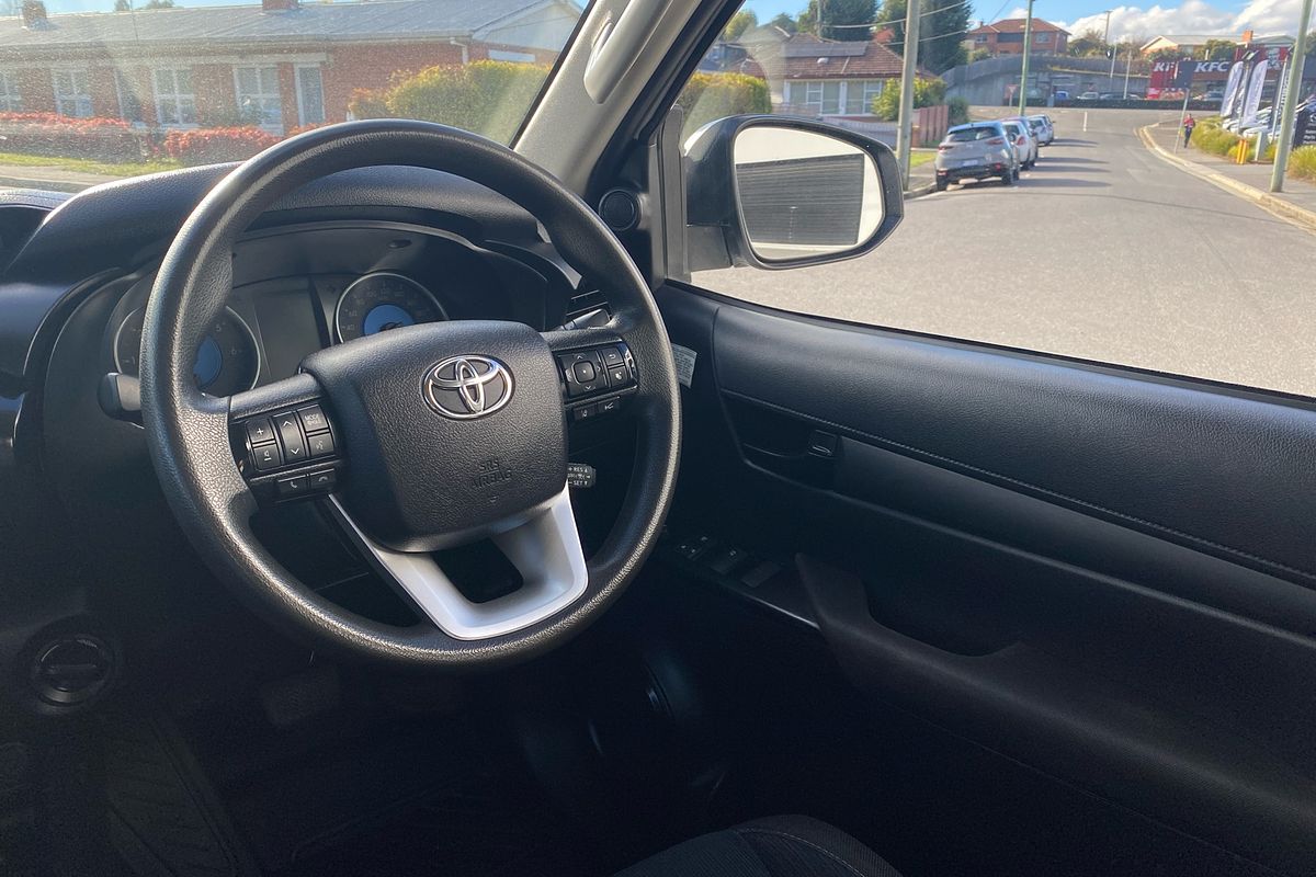 2020 Toyota Hilux SR GUN126R 4X4