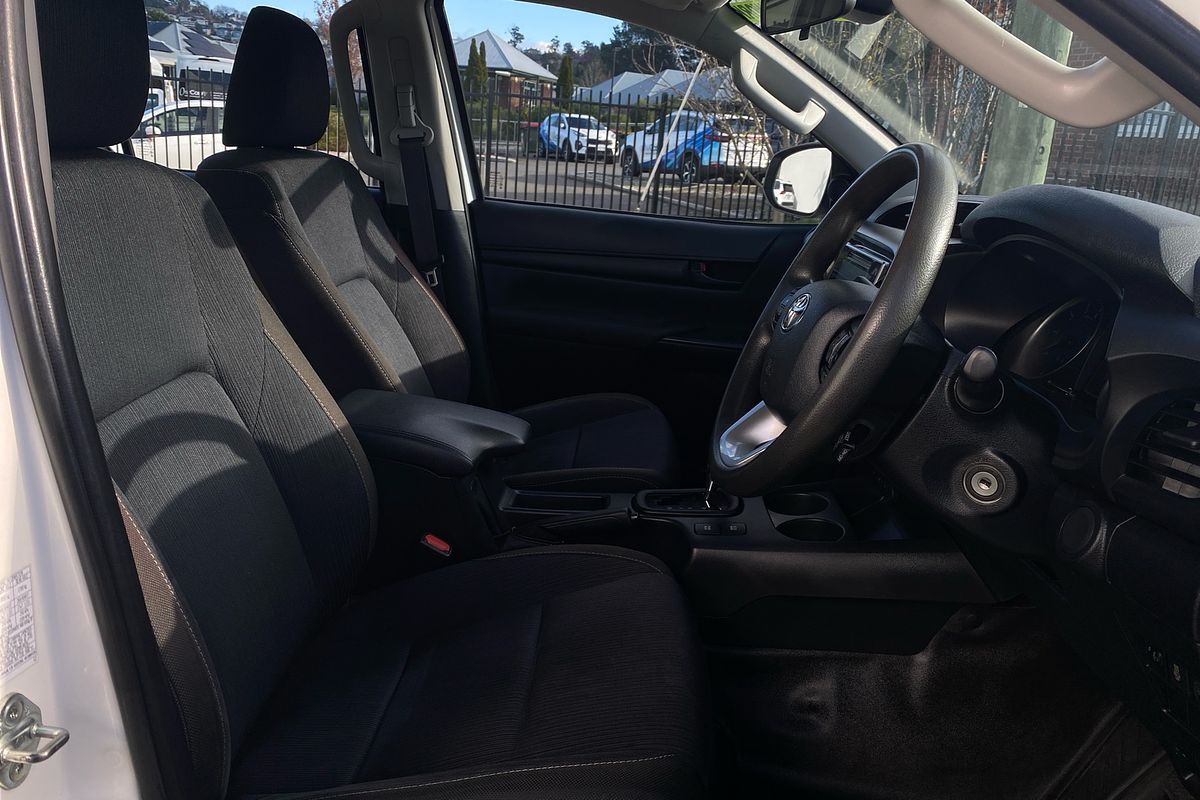 2020 Toyota Hilux SR GUN126R 4X4