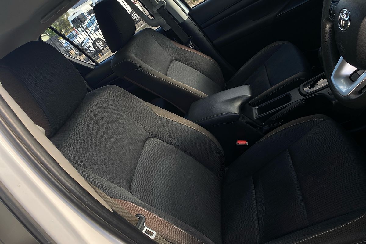 2020 Toyota Hilux SR GUN126R 4X4