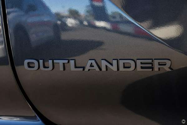 2026 Mitsubishi Outlander Black Edition ZM