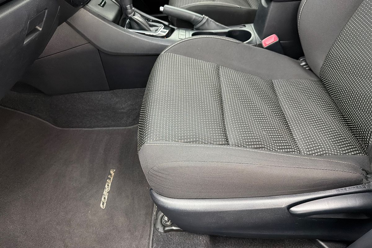 2016 Toyota Corolla Ascent Sport ZRE182R