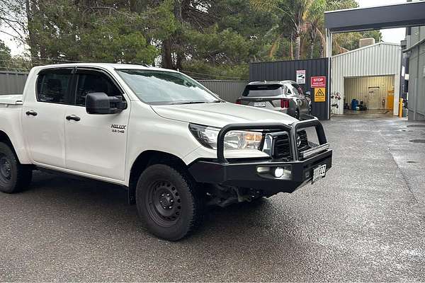 2018 Toyota Hilux SR GUN126R 4X4 thumb-0