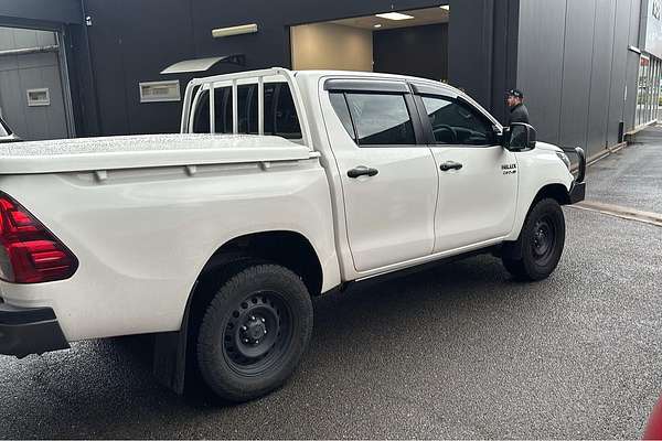 2018 Toyota Hilux SR GUN126R 4X4 thumb-2