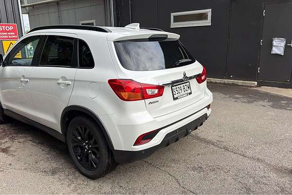 2019 Mitsubishi ASX Black Edition XC thumb-3