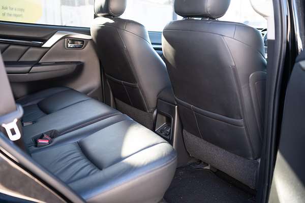 2019 Mitsubishi Pajero Sport Black Edition QE thumb-8
