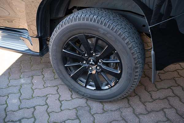 2019 Mitsubishi Pajero Sport Black Edition QE thumb-14