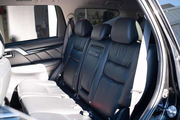 2019 Mitsubishi Pajero Sport Black Edition QE thumb-17