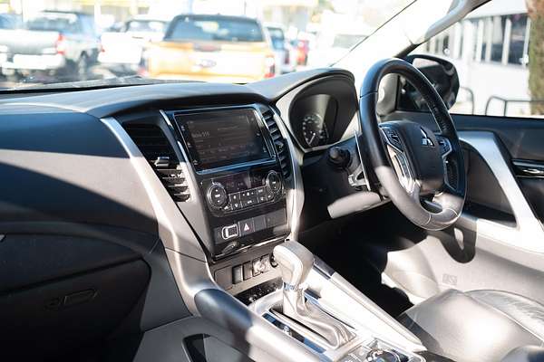2019 Mitsubishi Pajero Sport Black Edition QE thumb-21