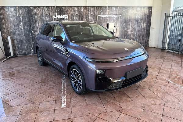 2026 Leapmotor B10 Design LR A12